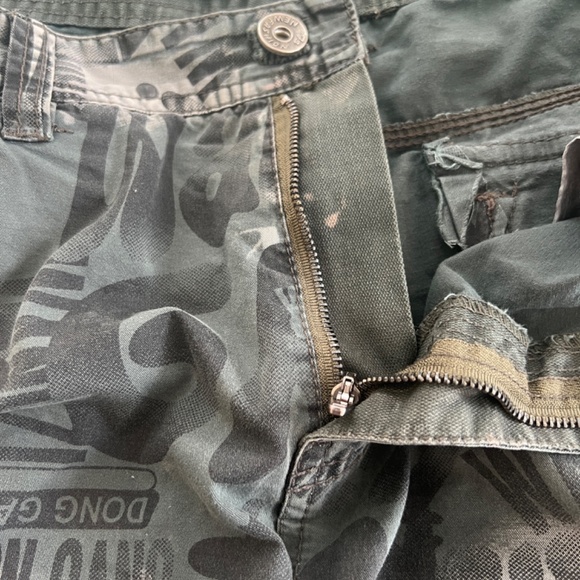 Script Camo cargo Shorts , black/ Grey/  XL NEW - Picture 6 of 8